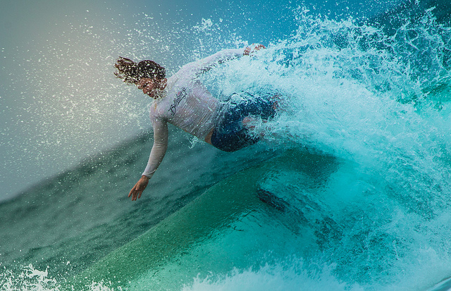 Surfing in Byron Bay (photo by Sander van Dijk)