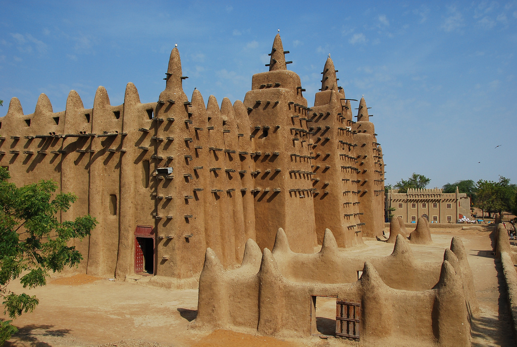 tourist attraction places in mali