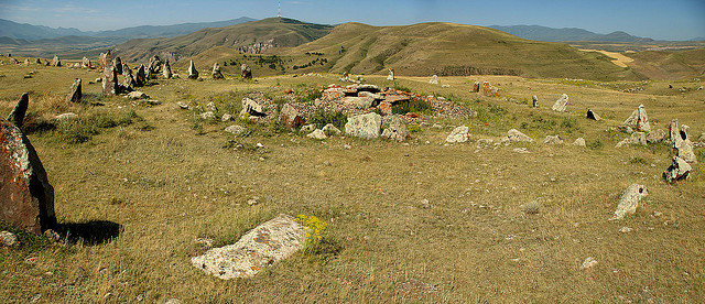 Zorats Karer (photo by Seroujo)