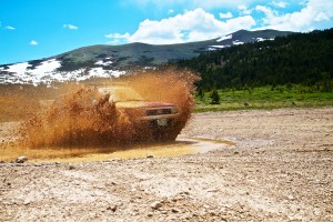 cleaning the mud off your 4x4