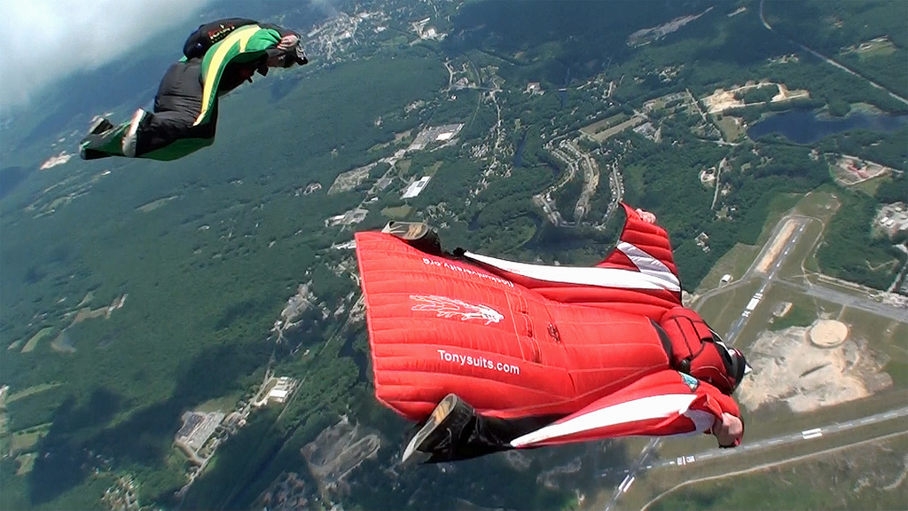 Wingsuit fly