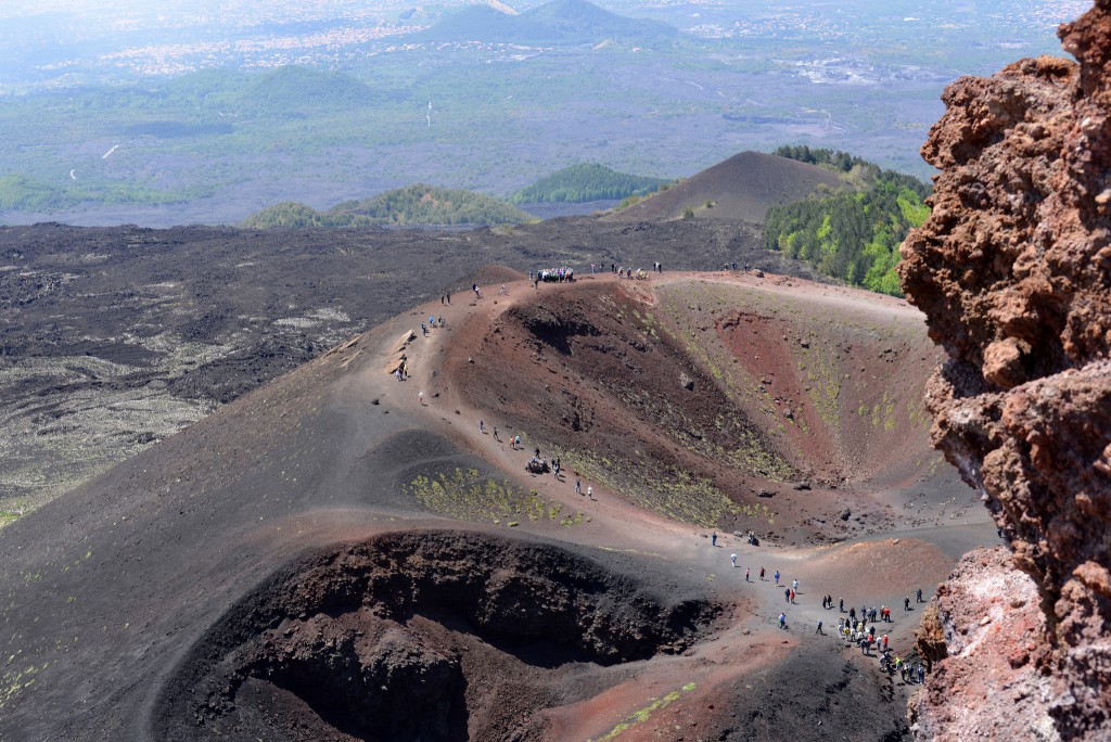 famous volcanos to climb