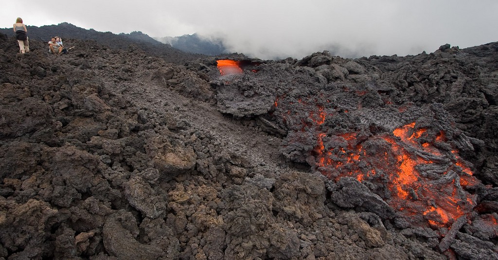 famous volcanos to climb