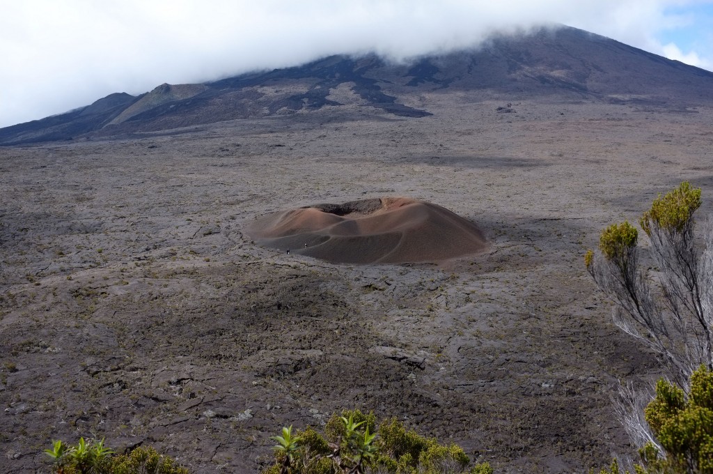 famous volcanos to climb