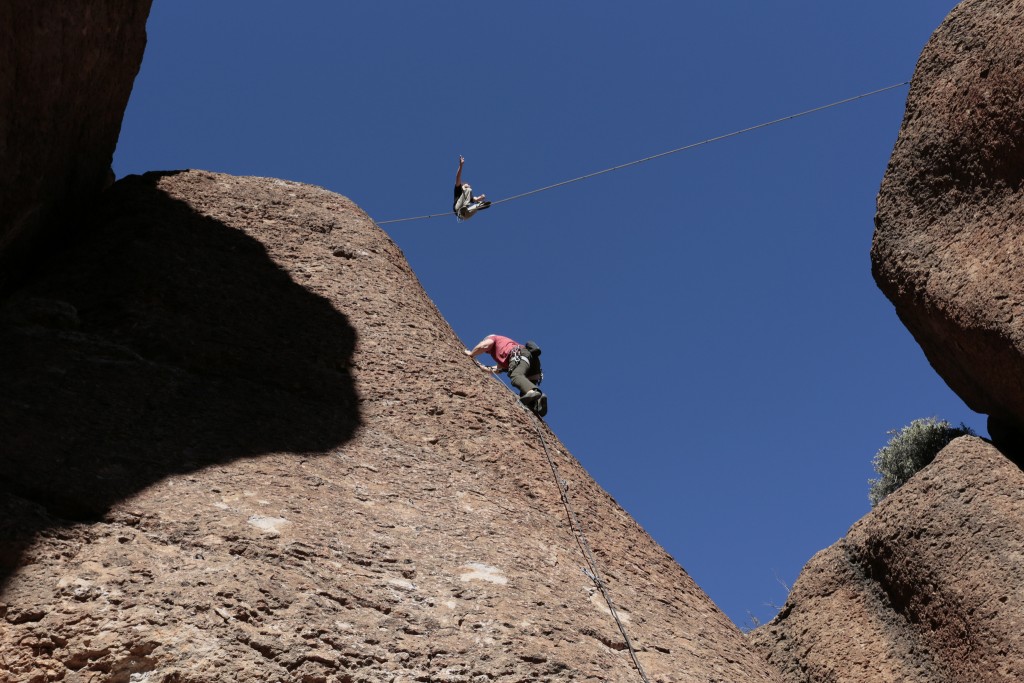 Tightrope Walking and Slacklining