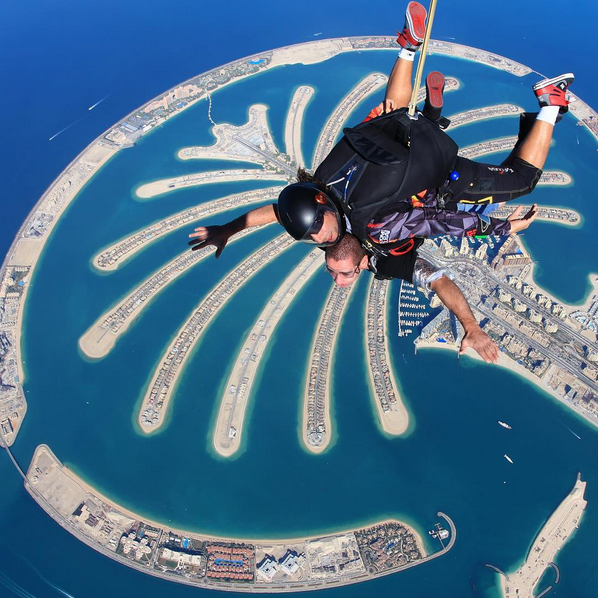 skydiving dubai