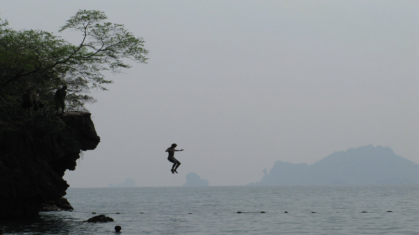 Krabi cliff jumping
