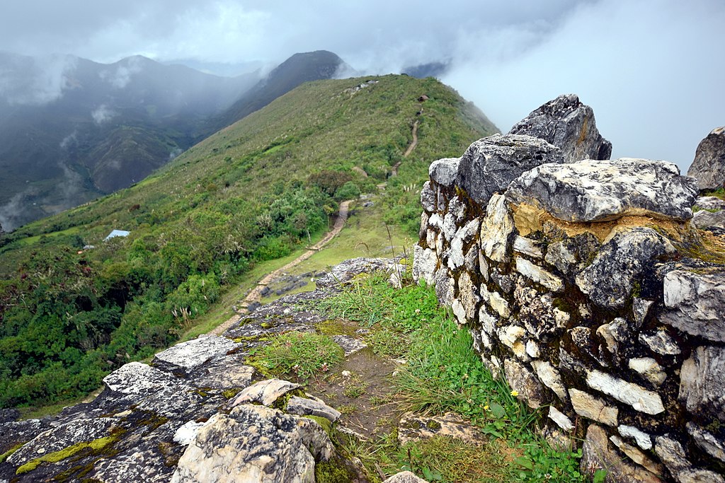 1024px-Kuelap,_Peru