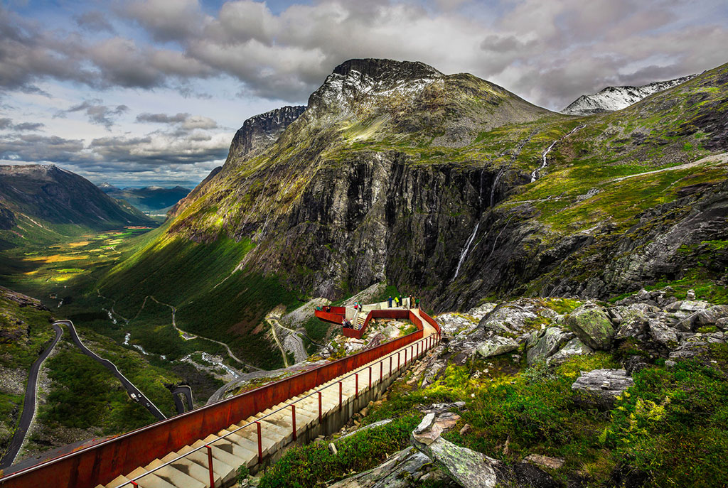 Trollstigen_viewpoint