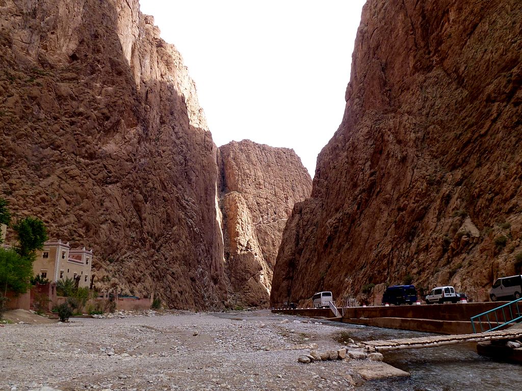 Gorges_Todra_Morocco_-_panoramio_(8)